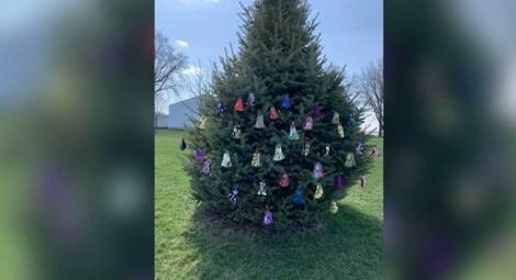 ‘Happy to Help’: A Woman Is Sewing Masks and Hanging Them on a ‘Giving Tree’ for Anyone to Take