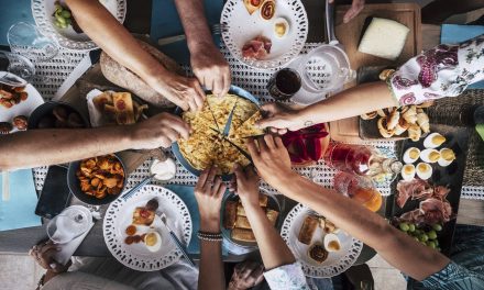 How To Throw A Great Party According to Premier Glow