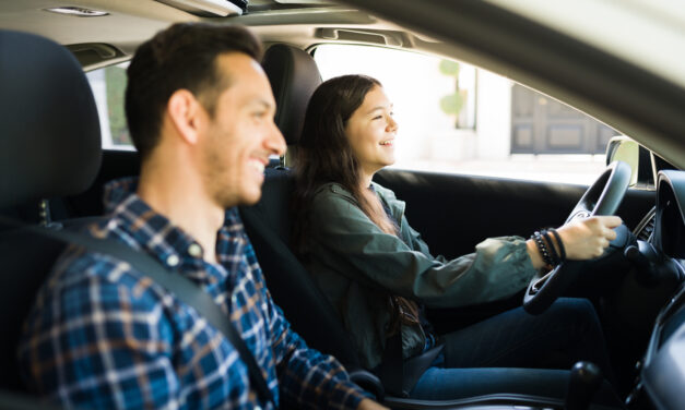 How Parents Can Discuss Their Teens’ Defensive Driving Skills