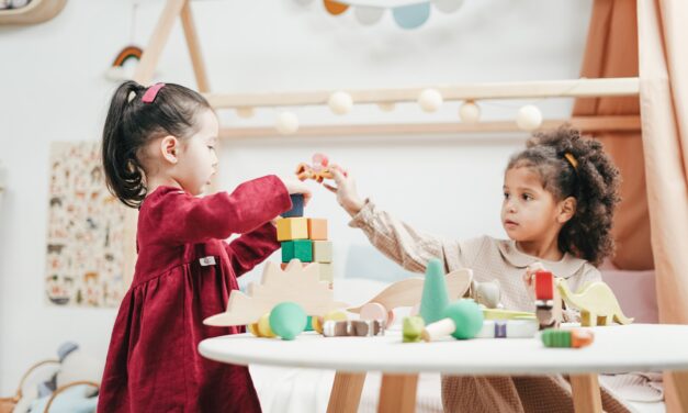 5 Reasons Parents Should Enroll Their Child in Daycare